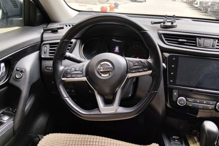 Used Nissan X-Trail 2020 2.0L XL ITS CVT 2WD SmartConnect Comfort Edition Steering Wheel