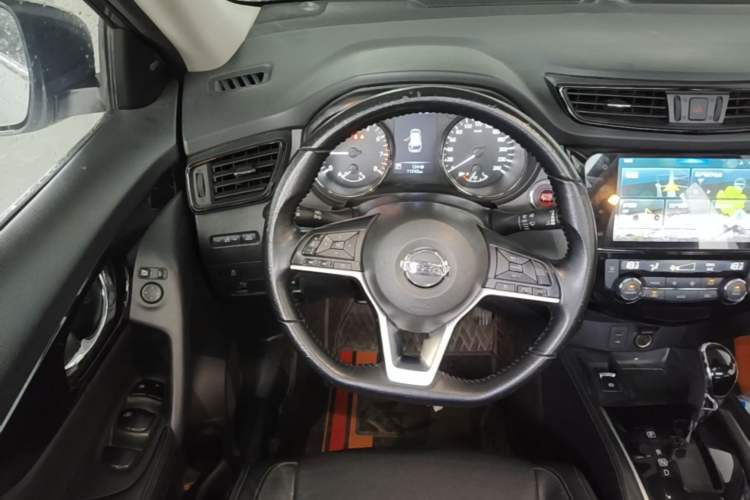 Used Nissan X-Trail 2020 2.0L XL ITS CVT 2WD SmartConnect Comfort Edition Steering Wheel
