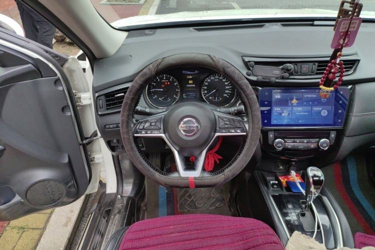 Used Nissan X-Trail 2020 2.0L XL ITS CVT 2WD SmartConnect Comfort Edition Steering Wheel