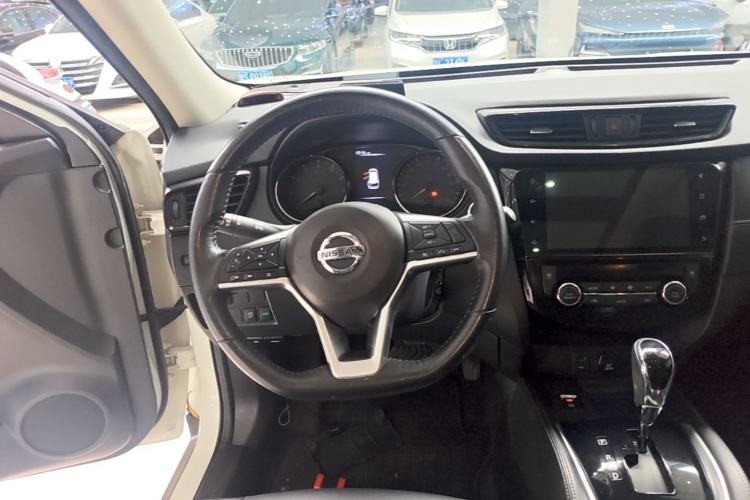 Used Nissan X-Trail 2020 2.0L XL ITS 3-Row CVT 2WD SmartConnect 7-Seater Comfort Edition Steering Wheel
