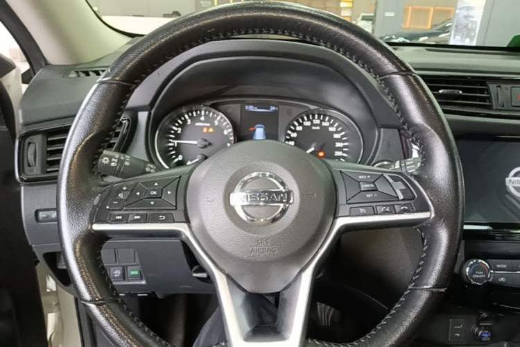 Used Nissan X-Trail 2020 2.0L XL ITS CVT 2WD SmartConnect Comfort Edition Steering Wheel
