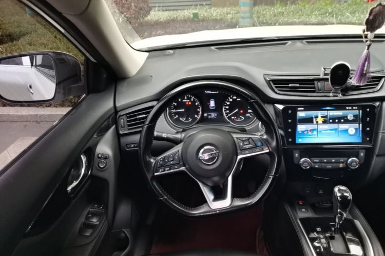 Used Nissan X-Trail 2020 2.5L XL ITS CVT 4WD Deluxe Navigation Edition Steering Wheel