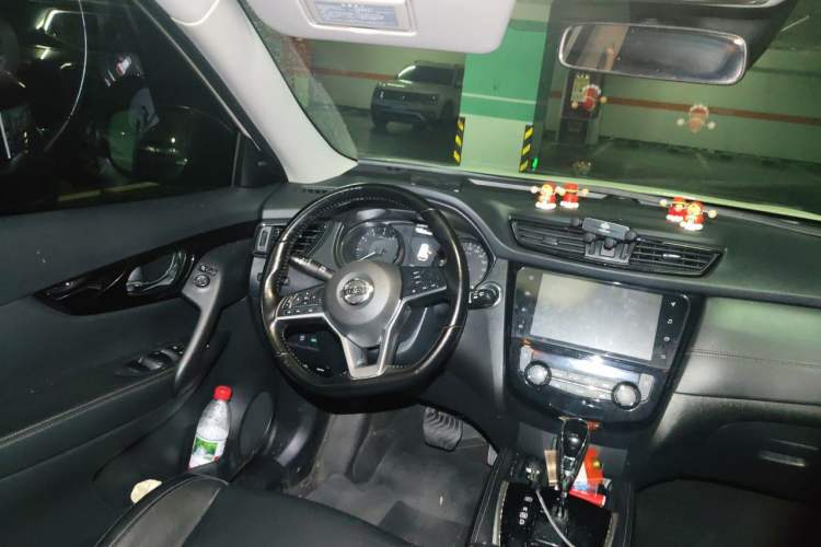 Used Nissan X-Trail 2020 2.0L XL ITS CVT 2WD SmartConnect Comfort Edition Steering Wheel