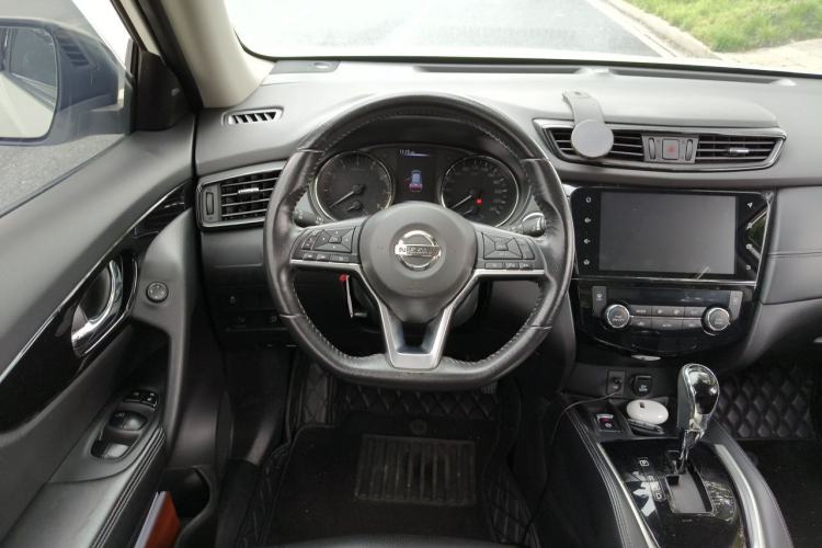 Used Nissan X-Trail 2020 2.0L XL ITS CVT 2WD SmartConnect Comfort Edition Steering Wheel