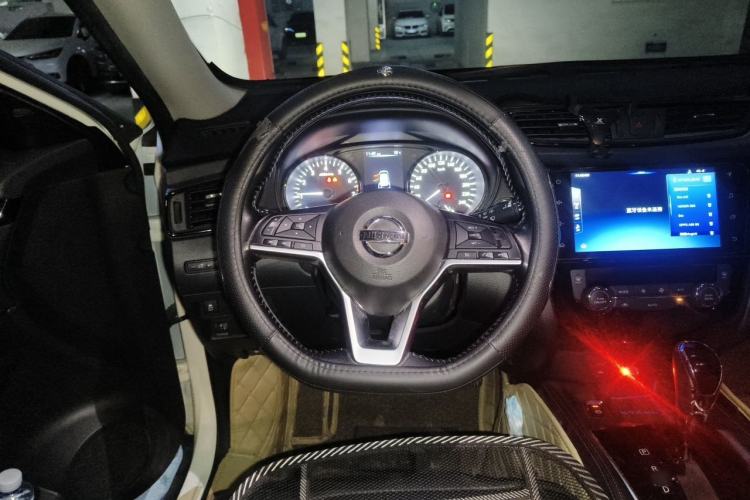 Used Nissan X-Trail 2020 2.0L XL ITS CVT 2WD SmartConnect Comfort Edition Steering Wheel