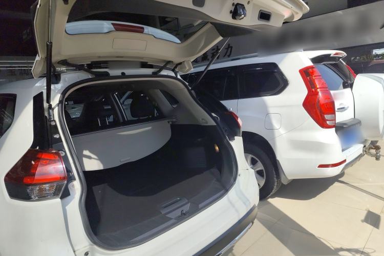 Used Nissan X-Trail 2020 2.0L XL ITS CVT 2WD SmartConnect Comfort Edition Trunk