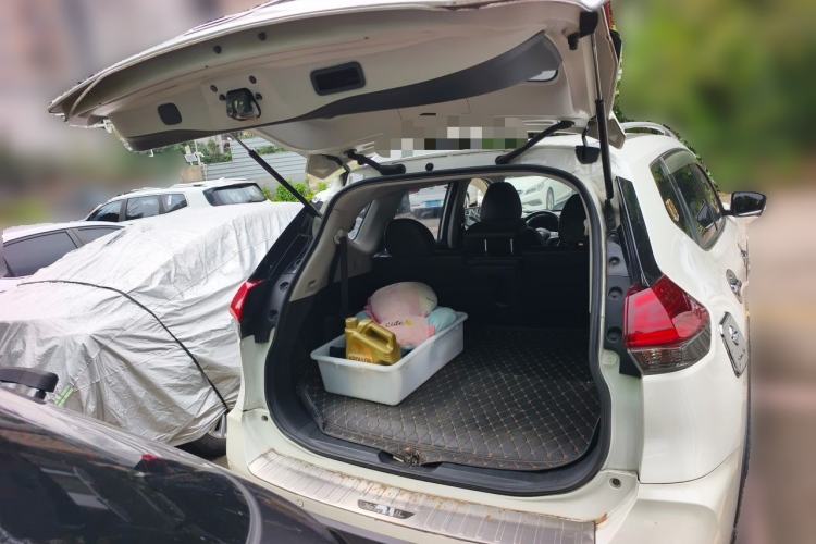 Used Nissan X-Trail 2020 2.0L XL ITS 3-Row CVT 2WD SmartConnect 7-Seater Comfort Edition Trunk