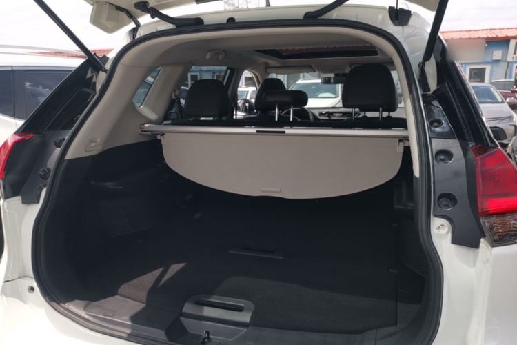 Used Nissan X-Trail 2020 2.0L XL ITS CVT 2WD SmartConnect Comfort Edition Trunk