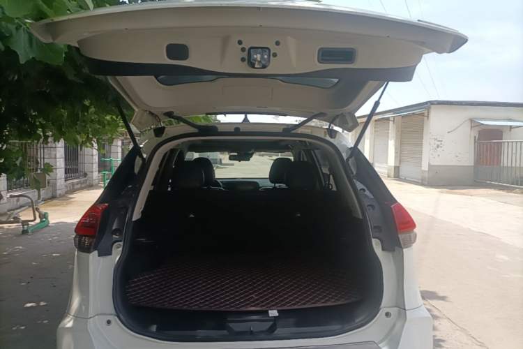 Used Nissan X-Trail 2020 2.0L XL ITS CVT 2WD SmartConnect Comfort Edition Trunk