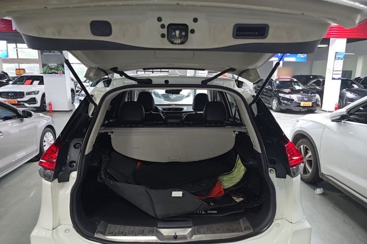 Used Nissan X-Trail 2020 2.0L XL ITS CVT 2WD SmartConnect Comfort Edition Trunk