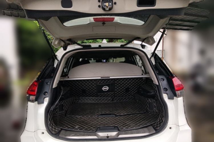 Used Nissan X-Trail 2020 2.0L XL Premium CVT 2WD SmartConnect Luxury Edition Trunk