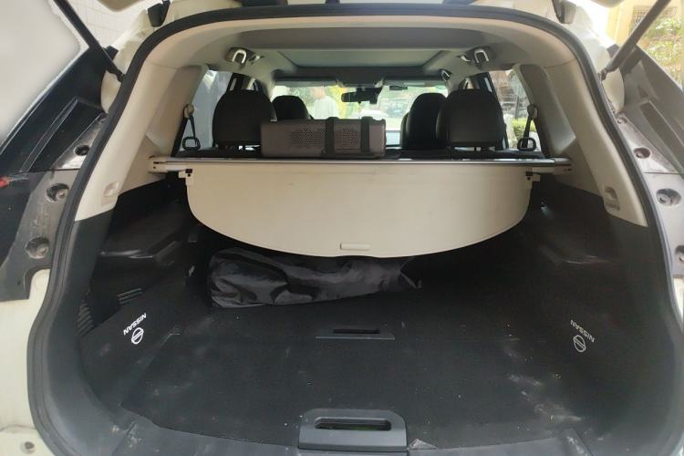 Used Nissan X-Trail 2020 2.0L XL ITS CVT 2WD SmartConnect Comfort Edition Trunk