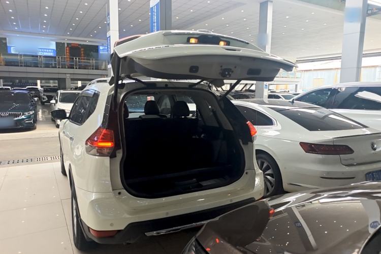 Used Nissan X-Trail 2020 2.0L XL ITS 3-Row CVT 2WD SmartConnect 7-Seater Comfort Edition Trunk