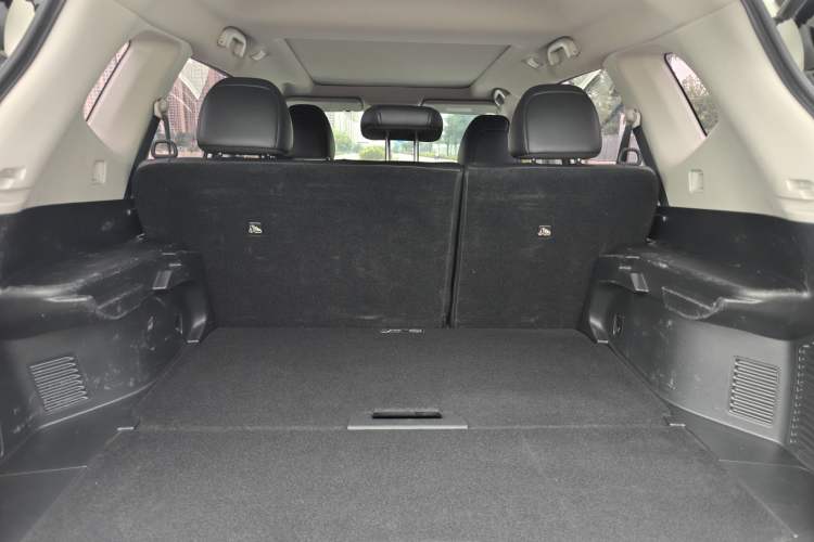 Used Nissan X-Trail 2020 2.0L XL ITS CVT 2WD SmartConnect Comfort Edition Trunk