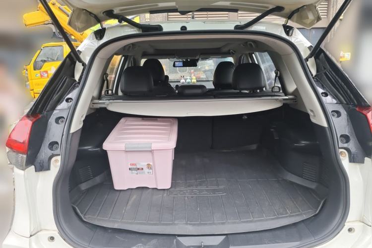 Used Nissan X-Trail 2020 2.0L XL ITS CVT 2WD SmartConnect Comfort Edition Trunk