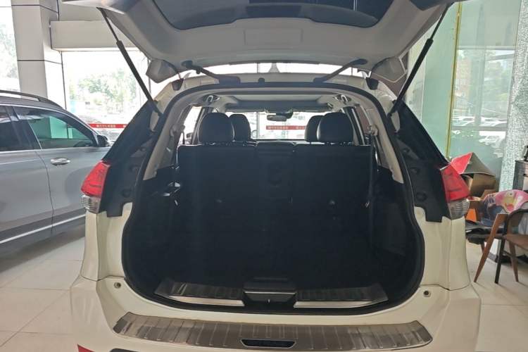 Used Nissan X-Trail 2020 2.0L XL ITS 3-Row CVT 2WD SmartConnect 7-Seater Comfort Edition Trunk