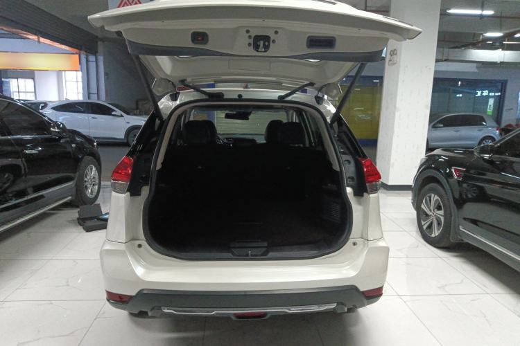 Used Nissan X-Trail 2020 2.0L XL ITS CVT 2WD SmartConnect Comfort Edition Trunk