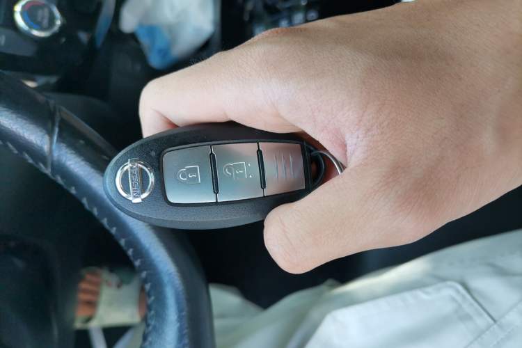 Used Nissan X-Trail 2020 2.0L XL ITS CVT 2WD SmartConnect Comfort Edition Vehicle Key