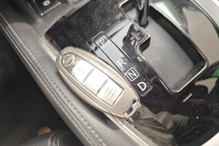 Used Nissan X-Trail 2020 2.0L XL Premium CVT 2WD SmartConnect Luxury Edition Vehicle Key