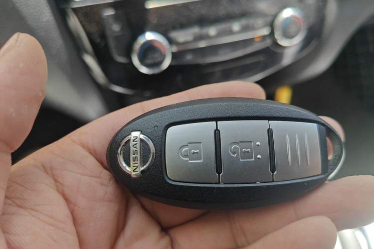 Used Nissan X-Trail 2020 2.0L XL Premium CVT 2WD SmartConnect Luxury Edition Vehicle Key