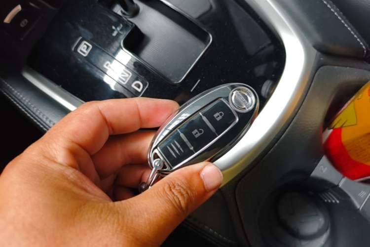 Used Nissan X-Trail 2020 2.0L XL Premium CVT 2WD SmartConnect Luxury Edition Vehicle Key