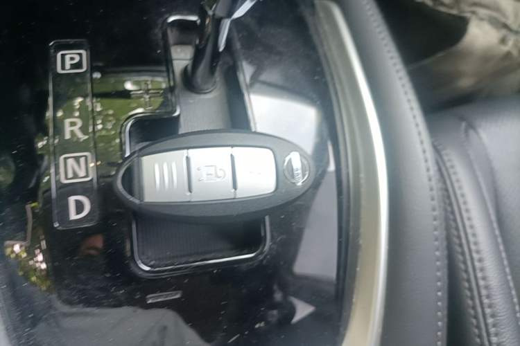 Used Nissan X-Trail 2020 2.0L XL ITS CVT 2WD SmartConnect Comfort Edition Vehicle Key