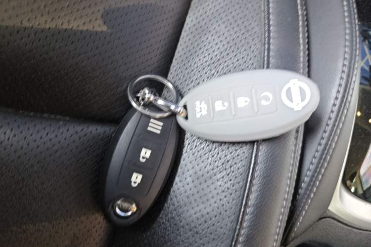 Used Nissan X-Trail 2020 2.0L XL ITS CVT 2WD SmartConnect Comfort Edition Vehicle Key