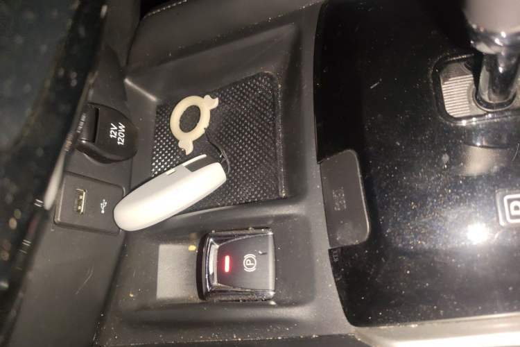 Used Nissan X-Trail 2020 2.0L XL Premium CVT 2WD SmartConnect Luxury Edition Vehicle Key