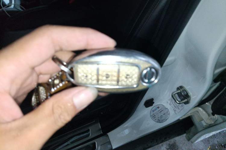 Used Nissan X-Trail 2020 2.0L XL Premium CVT 2WD SmartConnect Luxury Edition Vehicle Key