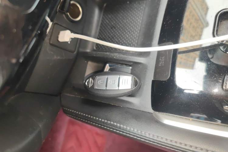 Used Nissan X-Trail 2020 2.0L XL Premium CVT 2WD SmartConnect Luxury Edition Vehicle Key