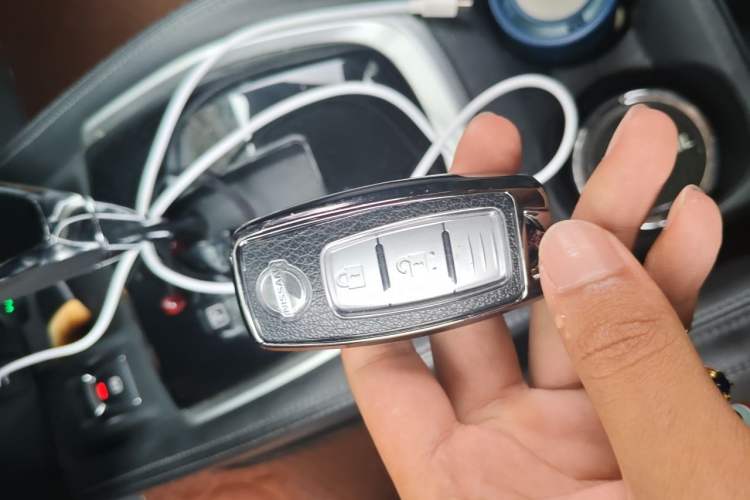 Used Nissan X-Trail 2020 2.0L XL ITS CVT 2WD SmartConnect Comfort Edition Vehicle Key