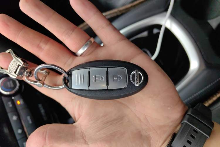 Used Nissan X-Trail 2020 2.0L XL ITS CVT 2WD SmartConnect Comfort Edition Vehicle Key