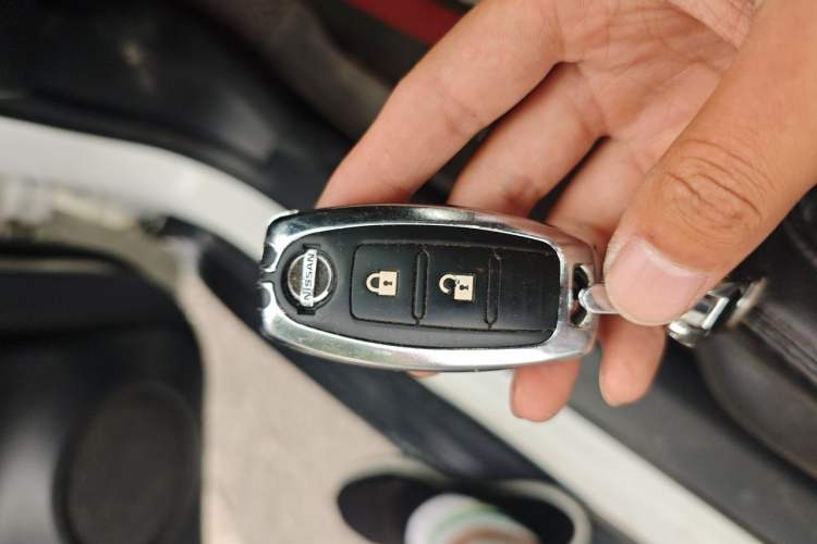 Used Nissan X-Trail 2020 2.0L XL ITS CVT 2WD SmartConnect Comfort Edition Vehicle Key