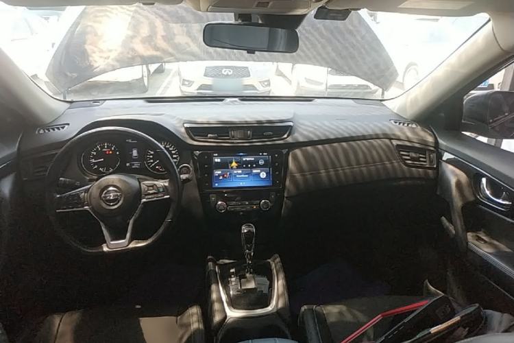 Used Nissan X-Trail 2020 2.5L XL ITS CVT 4WD Deluxe Navigation Edition Center Console