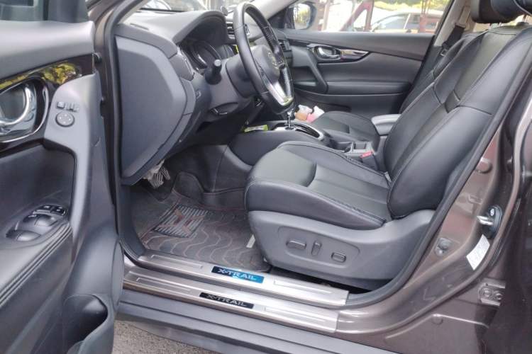 Used Nissan X-Trail 2020 2.0L XL ITS CVT 2WD SmartConnect Comfort Edition Driver Seat
