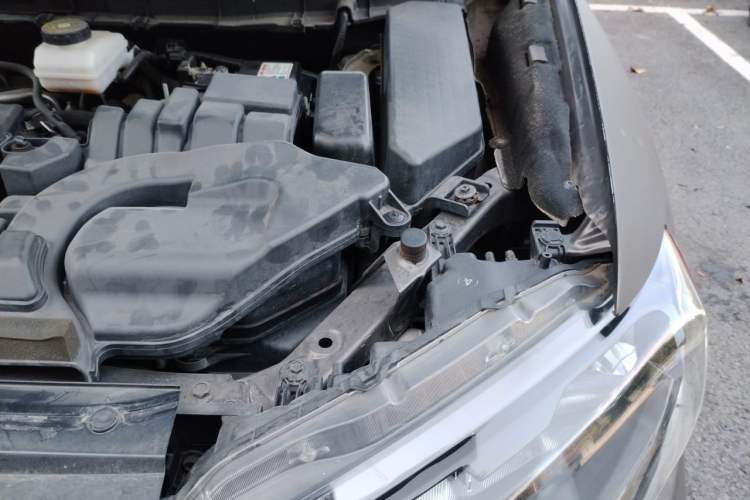 Used Nissan X-Trail 2020 2.0L XL ITS CVT 2WD SmartConnect Comfort Edition Engine Bay Left