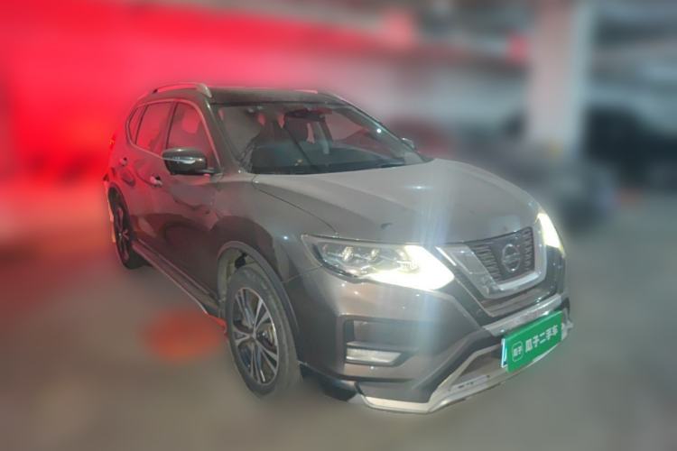 Used Nissan X-Trail 2020 2.5L XL ITS CVT 4WD Deluxe Navigation Edition Front Right 45 Deg