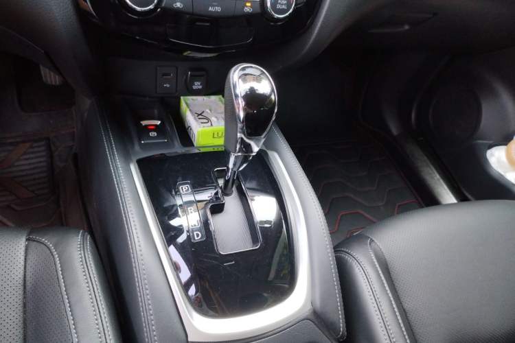 Used Nissan X-Trail 2020 2.0L XL ITS CVT 2WD SmartConnect Comfort Edition Gear Lever