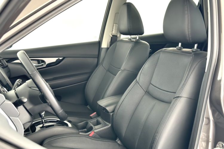 Used Nissan X-Trail 2020 2.0L XL Premium CVT 2WD SmartConnect Luxury Edition Interior 10