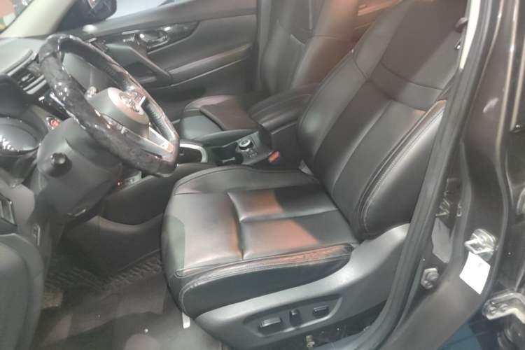 Used Nissan X-Trail 2020 2.5L XL ITS CVT 4WD Deluxe Navigation Edition Left Front Seat