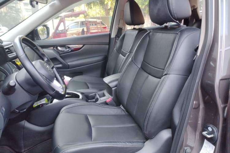 Used Nissan X-Trail 2020 2.0L XL ITS CVT 2WD SmartConnect Comfort Edition Left Front Seat