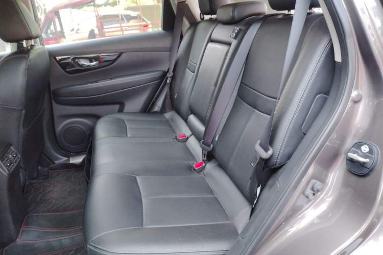 Used Nissan X-Trail 2020 2.0L XL ITS CVT 2WD SmartConnect Comfort Edition Left Rear Seat