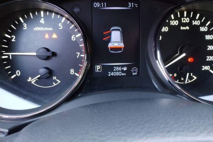 Used Nissan X-Trail 2020 2.0L XL ITS CVT 2WD SmartConnect Comfort Edition Odometer Close Up