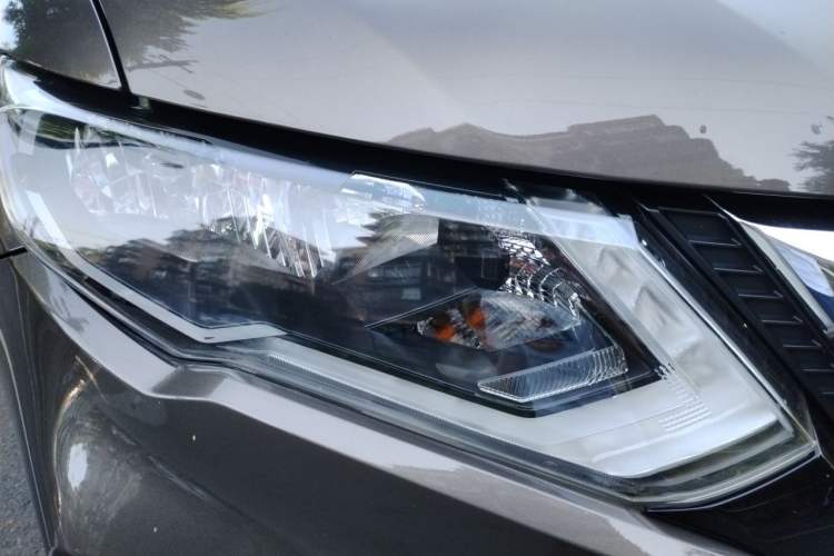 Used Nissan X-Trail 2020 2.0L XL ITS CVT 2WD SmartConnect Comfort Edition Right Front Headlight
