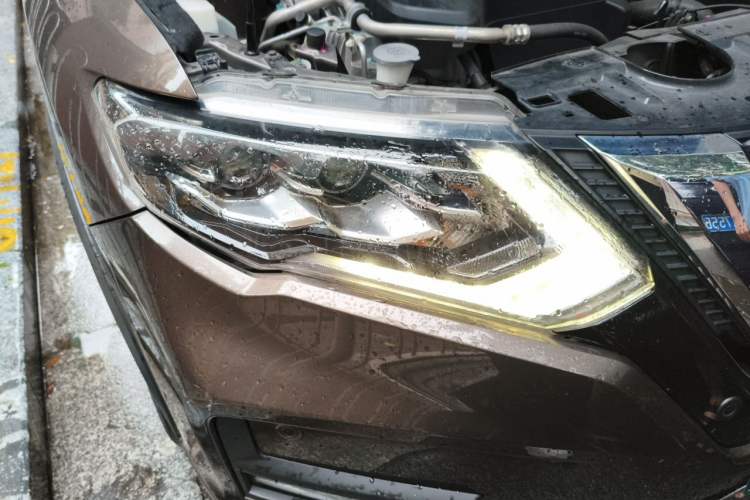 Used Nissan X-Trail 2020 2.5L XL ITS CVT 4WD Deluxe Navigation Edition Right Front Headlight