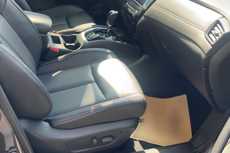 Used Nissan X-Trail 2020 2.0L XL Premium CVT 2WD SmartConnect Luxury Edition Right Front Seat
