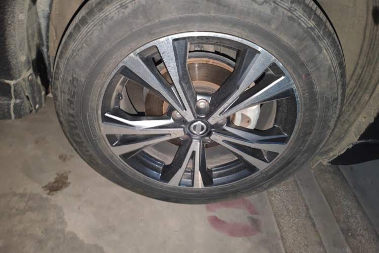 Used Nissan X-Trail 2020 2.5L XL ITS CVT 4WD Deluxe Navigation Edition Right Front Wheel Hub
