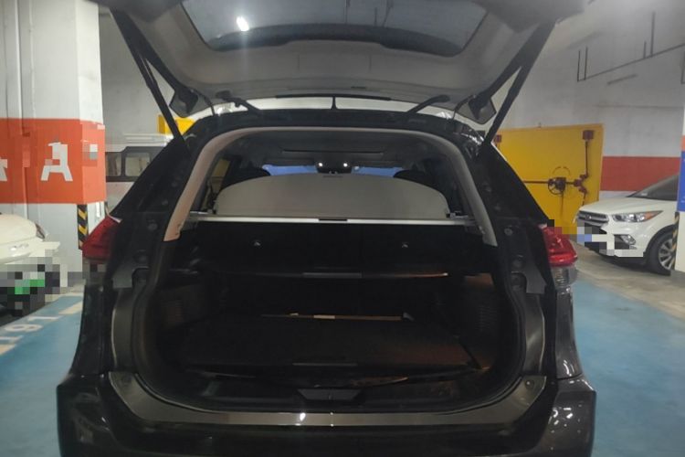 Used Nissan X-Trail 2020 2.5L XL ITS CVT 4WD Deluxe Navigation Edition Trunk