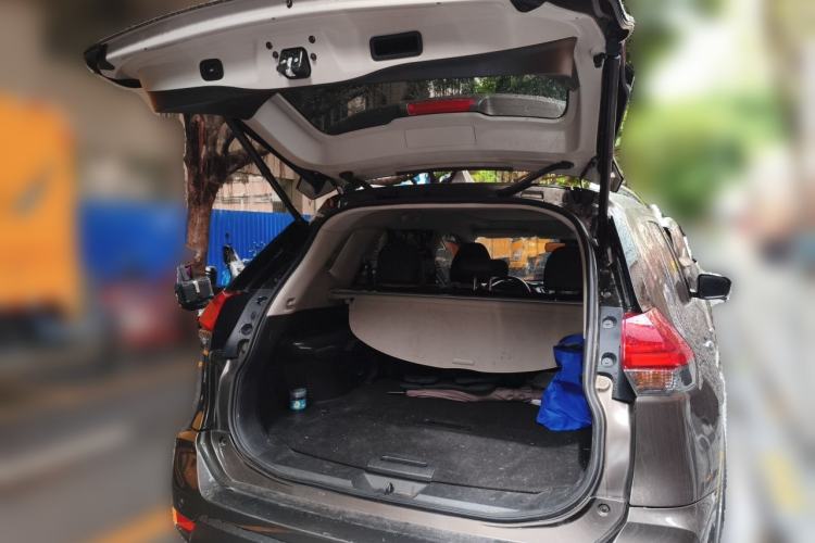 Used Nissan X-Trail 2020 2.5L XL ITS CVT 4WD Deluxe Navigation Edition Trunk