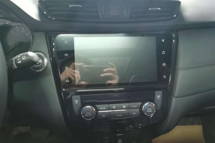 Used Nissan X-Trail 2021 2.0L CVT 2WD XL ITS Comfort Commemorative Edition Audio And AC Panel